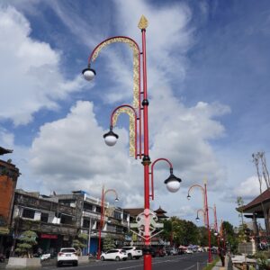 Tiang Lampu Dekoratif Penjor kota Gianyar