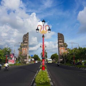 Tiang Lampu Antik Bali